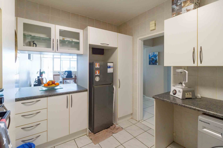 To Let 2 Bedroom Property for Rent in Sea Point Western Cape